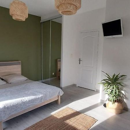 Chambre Avec Terrasse Διαμέρισμα Sarrians Εξωτερικό φωτογραφία