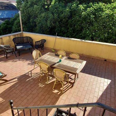 Chambre Avec Terrasse Διαμέρισμα Sarrians Εξωτερικό φωτογραφία