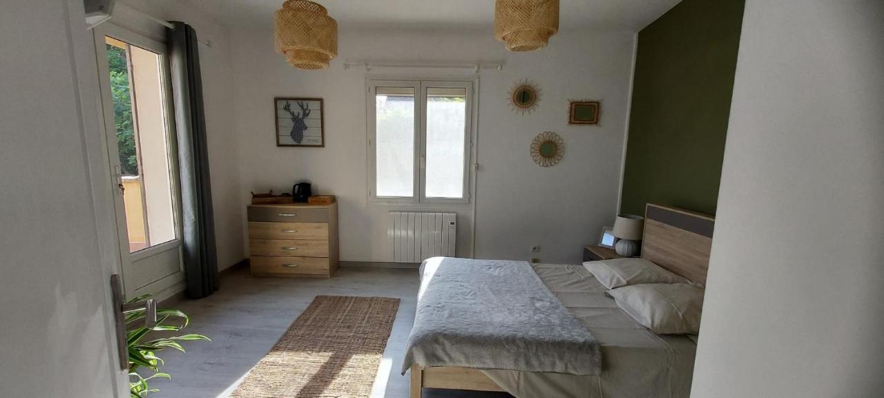 Chambre Avec Terrasse Διαμέρισμα Sarrians Εξωτερικό φωτογραφία